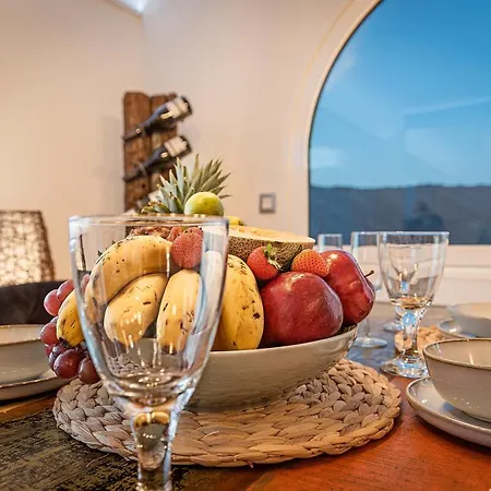 Apartamento Luxury Apartment, Sea Views, Jacuzzi And Sauna.