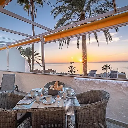 Luxury Apartment, Sea Views, Jacuzzi And Sauna. *